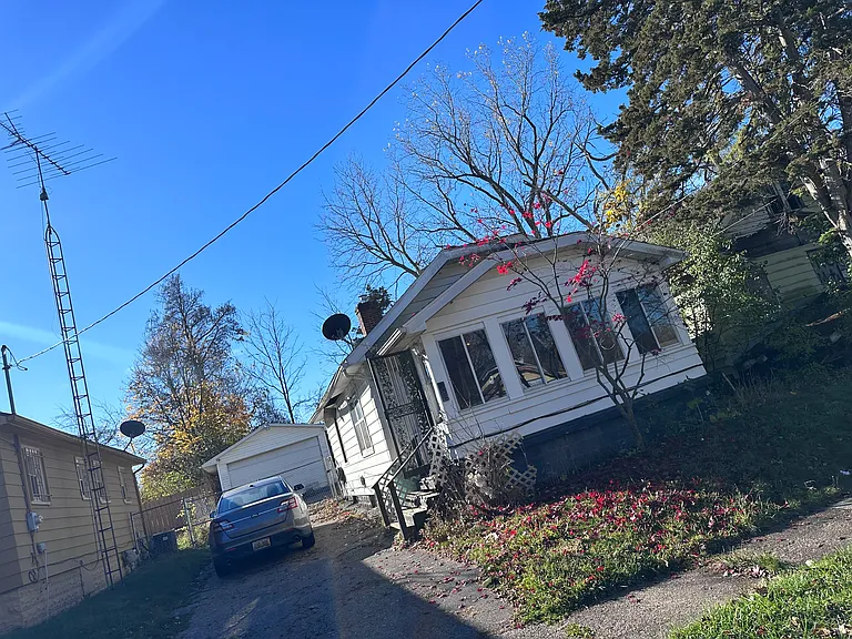 406 E Piper Ave — Photo 11