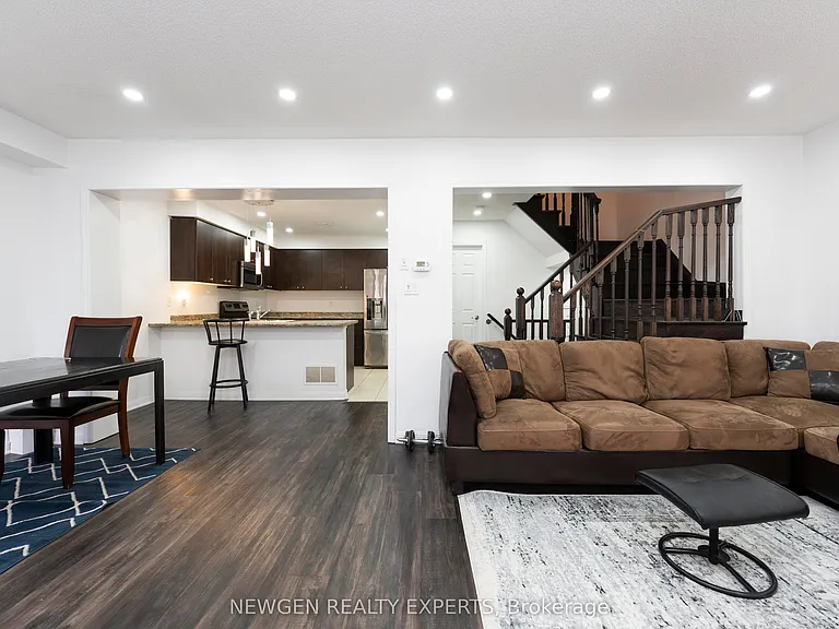 51 Colonel Frank Ching Cres — Photo 18