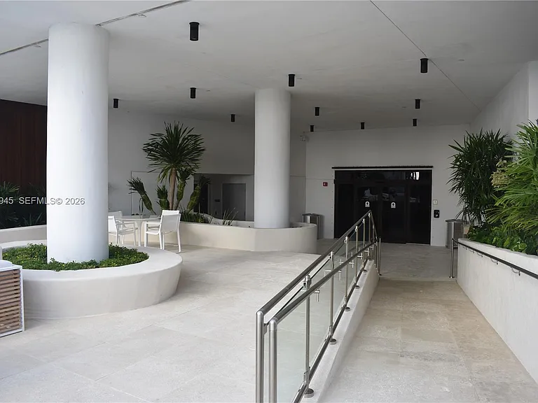 6365 Collins Ave #3804 — Photo 35