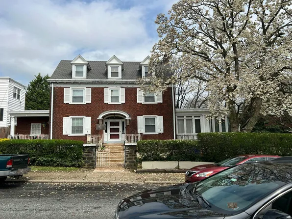 983 Allengrove St, Philadelphia, PA 19124