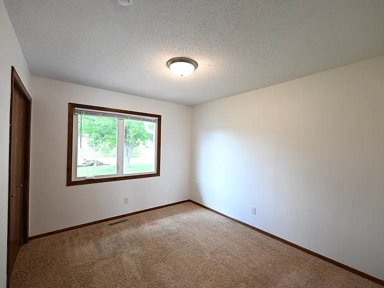 14429 Portland Ave — Photo 22