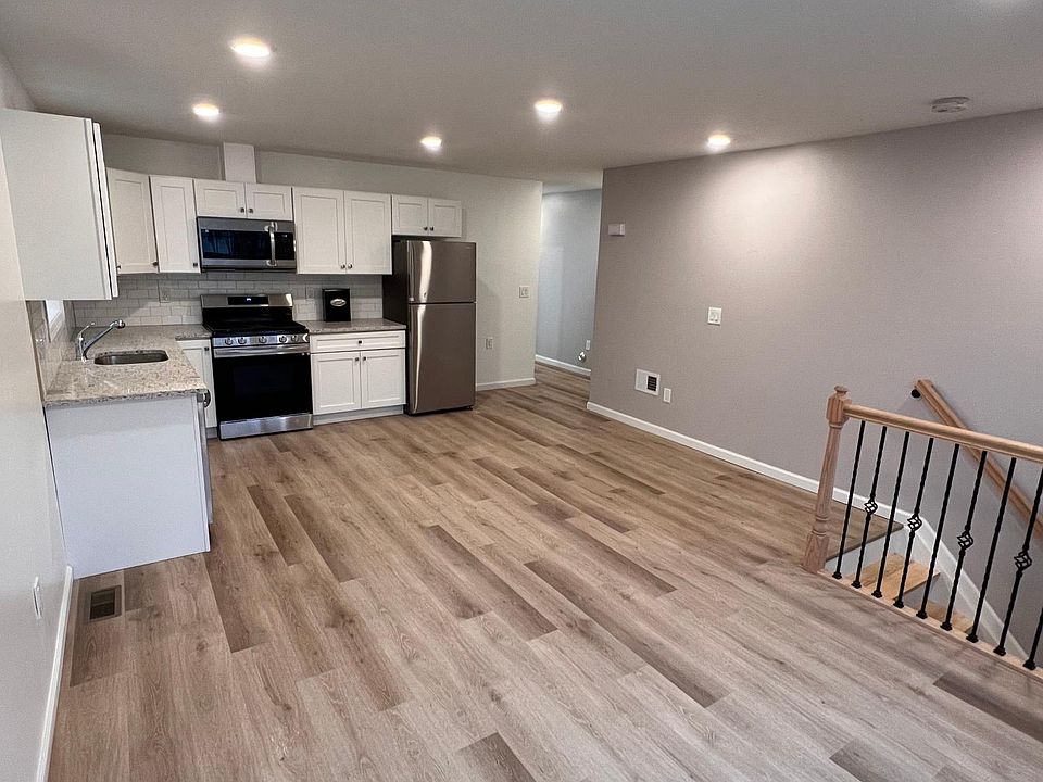 1st image of 142 N 15th St #1