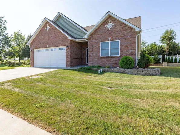 70 Walnut Ridge Dr, Farmington, MO 63640