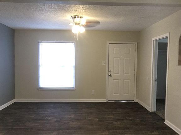 4th image of 5033 Glen Park Dr