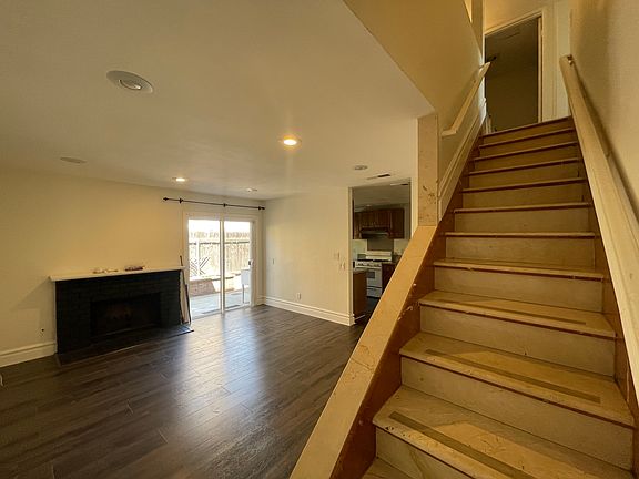 3rd image of 12828 Ramona Blvd Unit 109