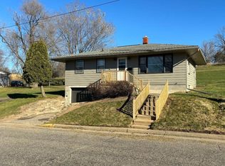 404 N Brooklyn Ave, Elroy, WI 53929