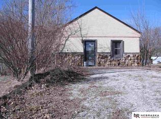 308 Pine St, Kennard, NE 68034