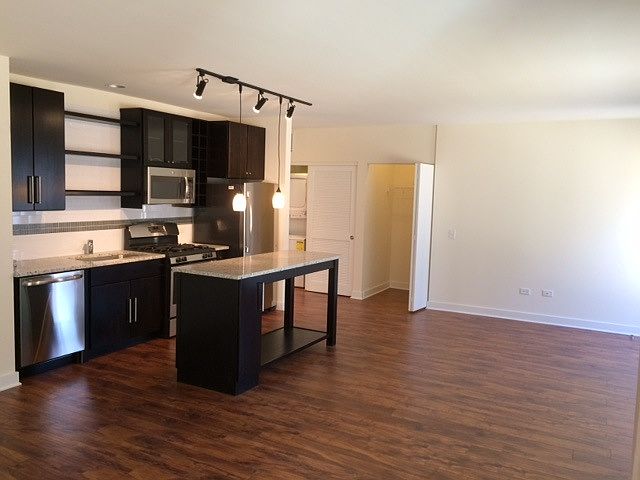 1st image of 1801 W Argyle St #1B