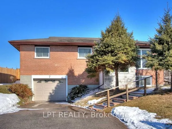 7 Champlain Blvd, Kawartha Lakes, ON K9V 0H9