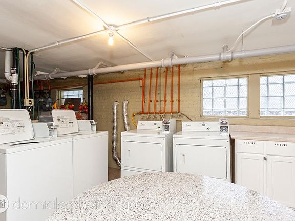 4th image of 4812 N Oakley Ave #X3