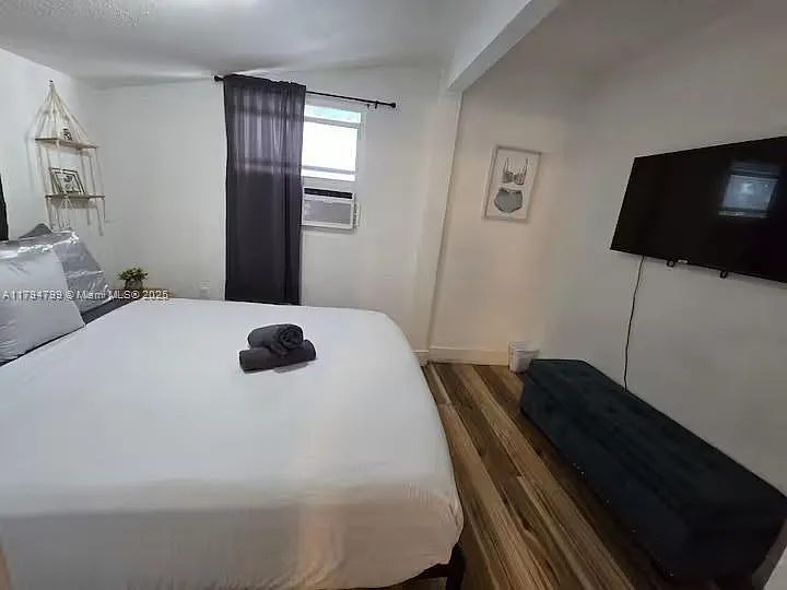 7638 N Miami Ave #8 — Photo 4