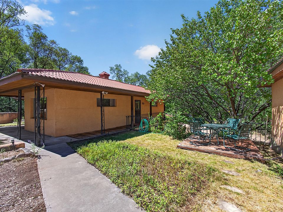 1st image of 139 Tesuque Village Rd