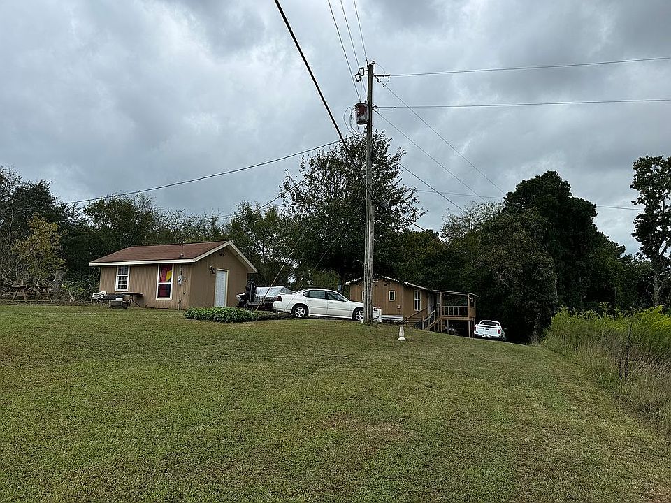1st image of 830 Old Highway 31