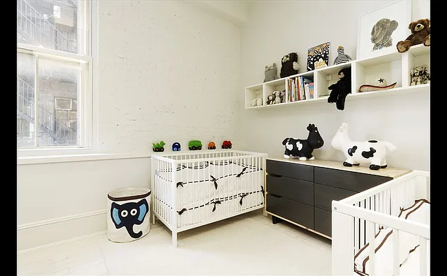 Sold by Douglas Elliman | media 4