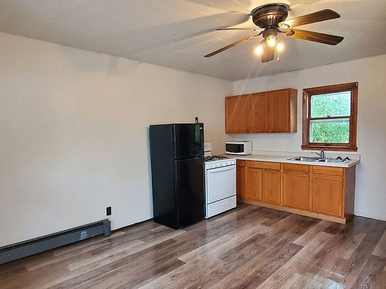 518 Ackley St — Photo 10