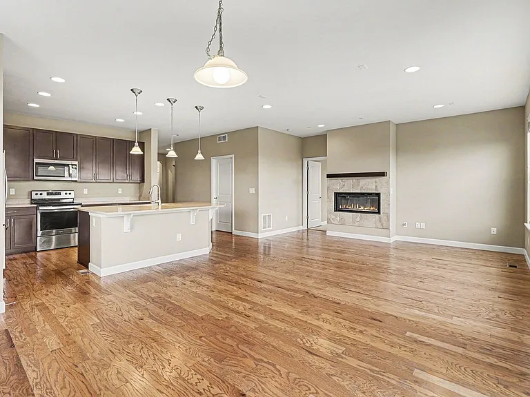 3065 E 159th Way — Photo 8