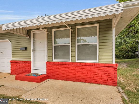 2nd image of 663 Jamaica Blvd