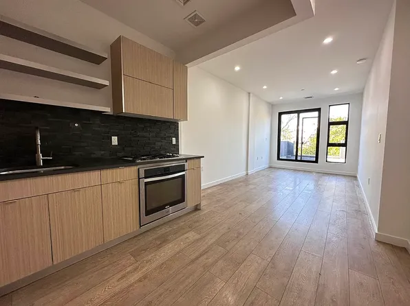 451 Maple Street image 1 of 10