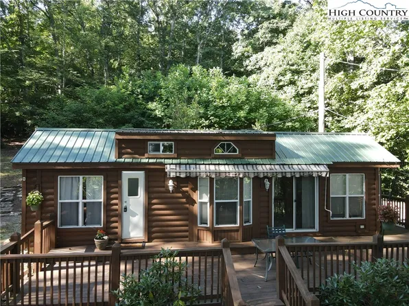495 WS Moody Memorial Drive, Spruce Pine, NC 28777