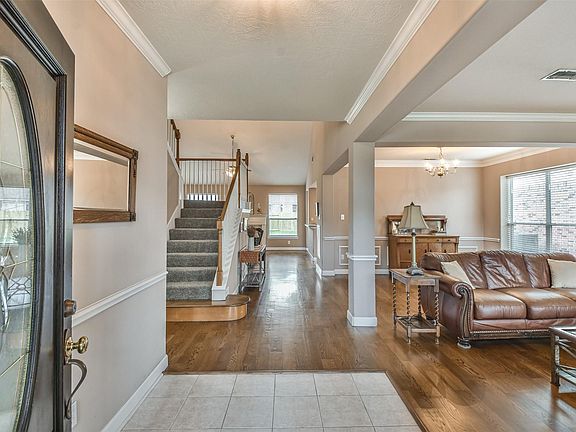 5th image of 10314 Erskine Ct