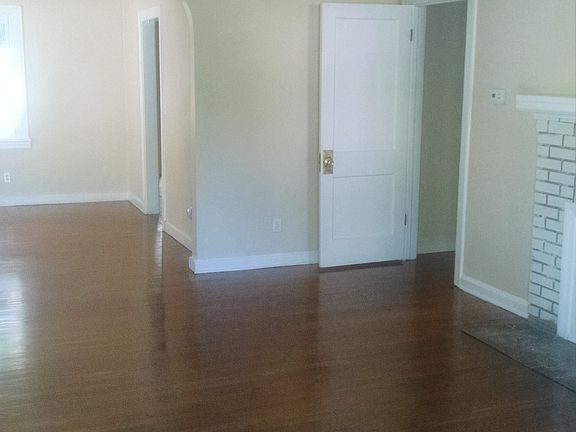 4th image of 963 Allison St