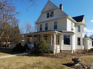 317 Oregon St, Dundee, IL 60118