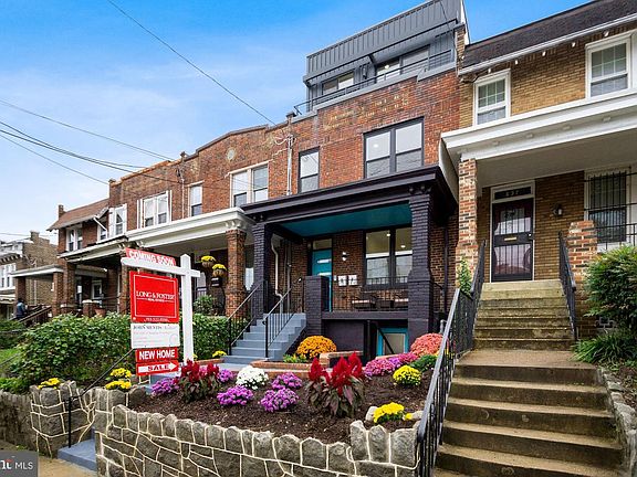 2nd image of 639 Girard St NE #2