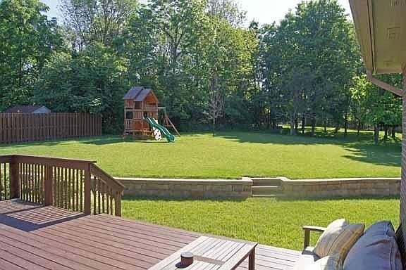 2nd image of 1410 Sagraves Dr