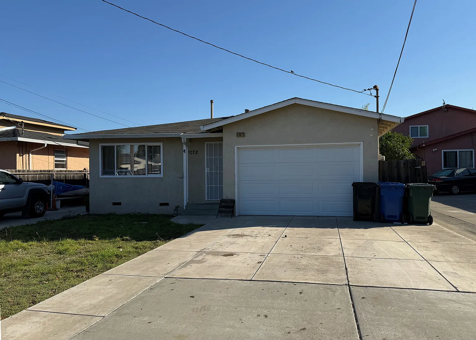 37072 Walnut St photo 1