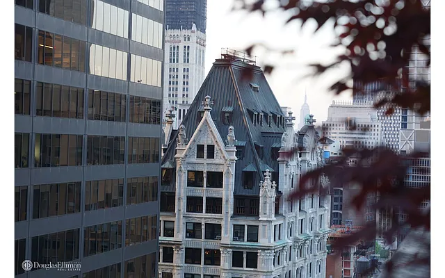 Rented by Douglas Elliman | media 15