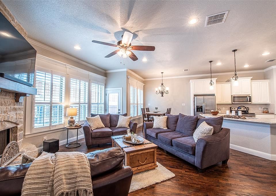 1st image of 1621 Town Creek Cir