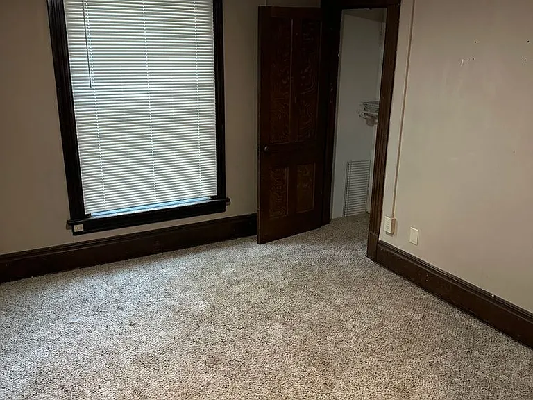605 E Buchtel Ave — Photo 9