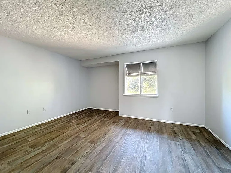 4117 S Semoran Blvd #14 — Photo 5