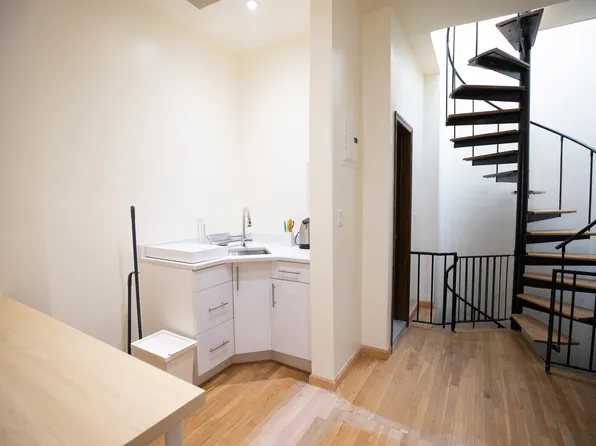 348 East 51st Street image 3 of 6