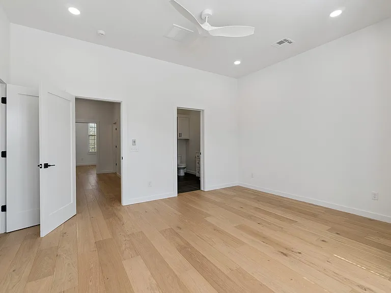 18821 Selah Way — Photo 23