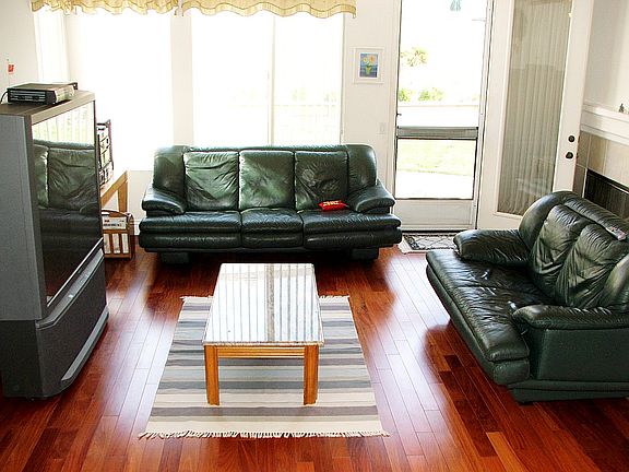 4th image of 16305 Heartwood Ct