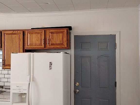 4th image of 228 Morris Ave