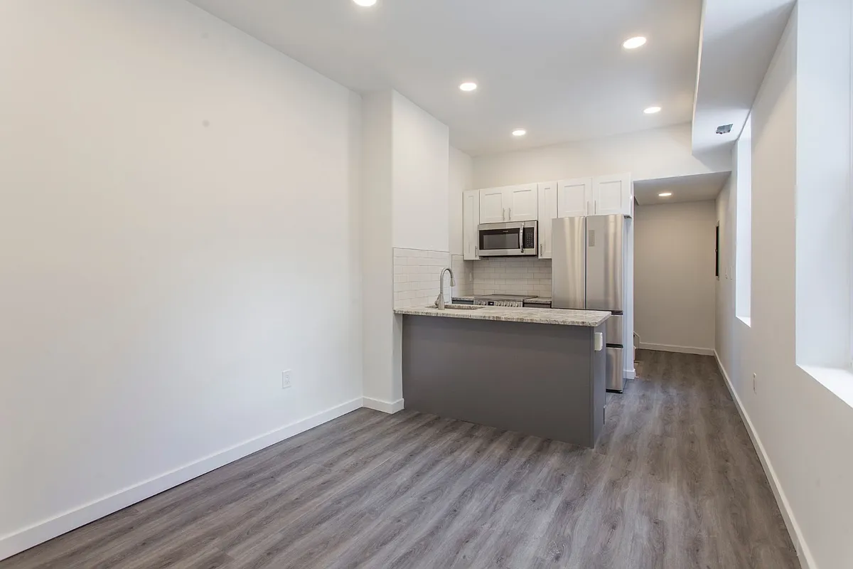 Unit Photo - 2131 N 8th St #2