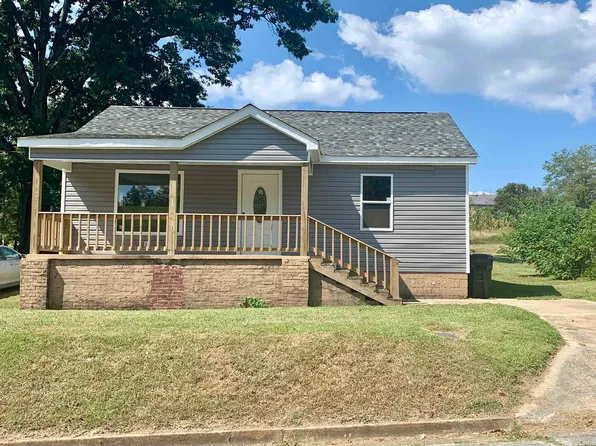 1221 Scott Ave NW, Russellville, AL 35653