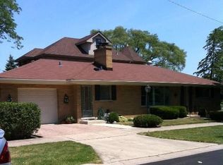 1100 N Knight Ave, Park Ridge, IL 60068