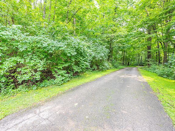 3rd image of 9254 Garr Rd