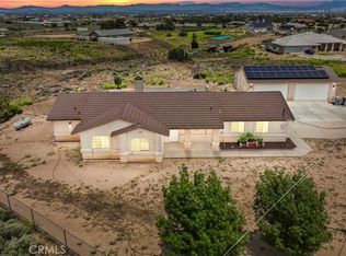 12130 Meadowlark Ave, Oak Hills, CA 92344