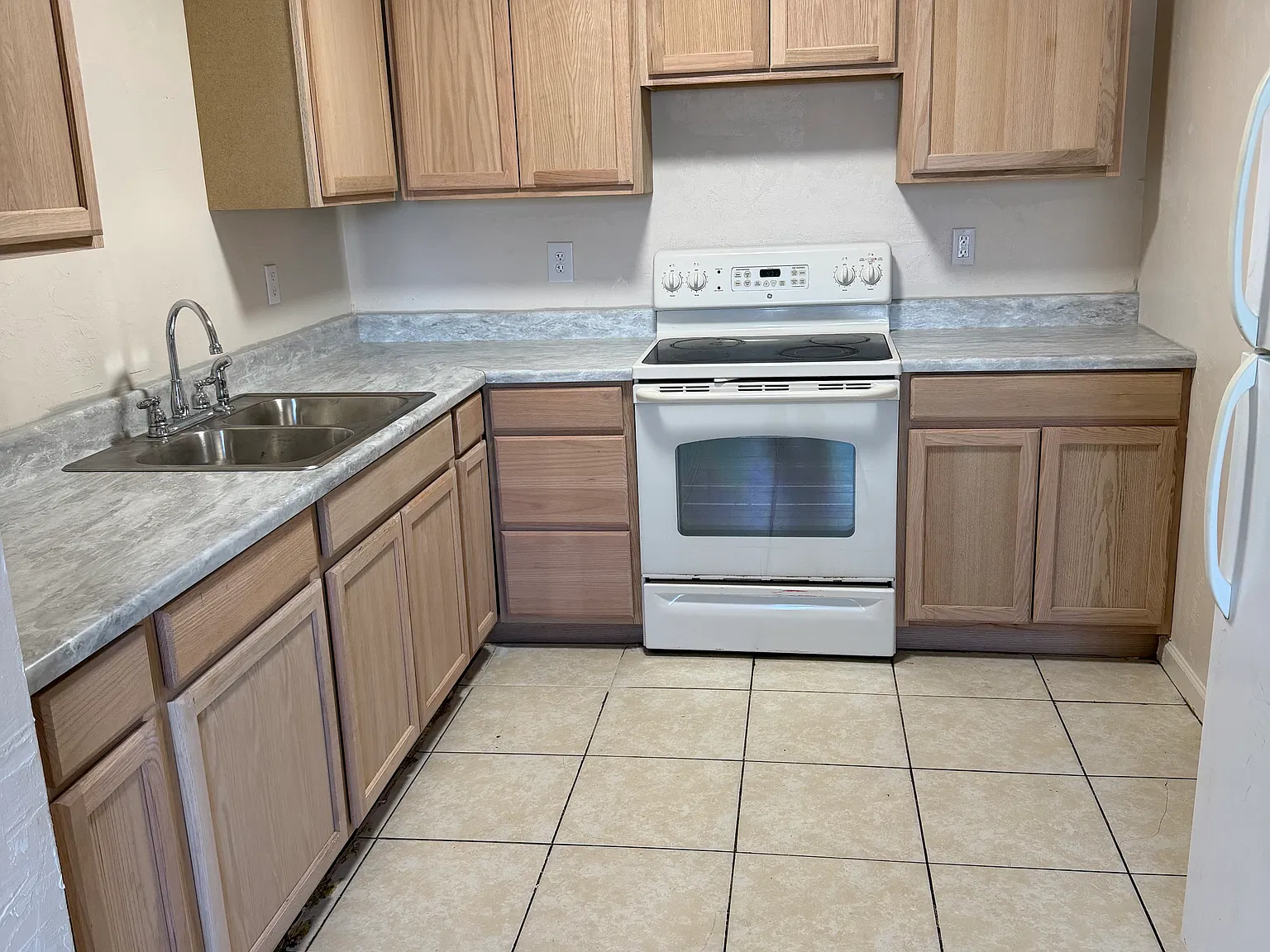 3 bed, 1144 sqft, $1,600 — Photo 3