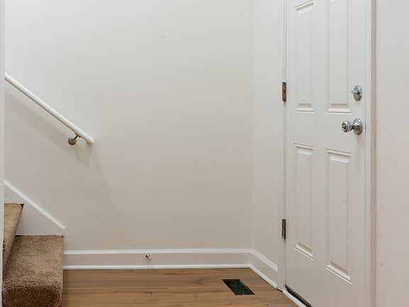 4th image of 6418 S May St