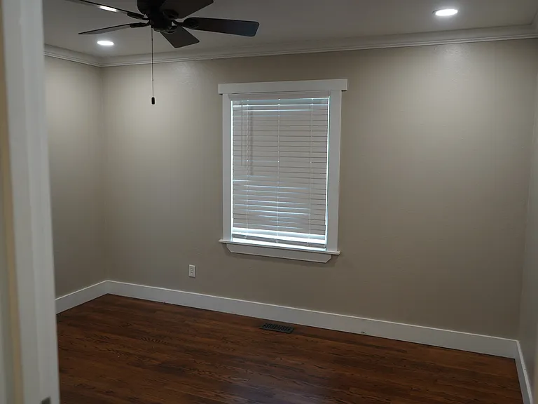 5304 N Hudson Ave — Photo 12