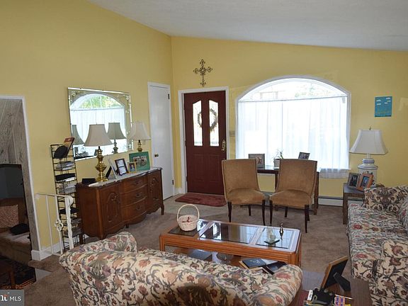2nd image of 112 Brewster Dr