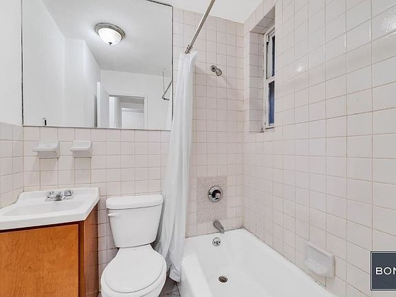 4th image of 470 W 146th St APT 44