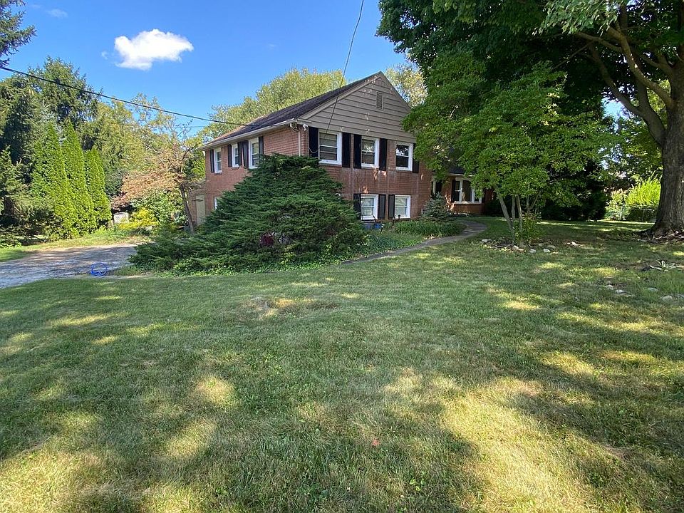 2nd image of 1339 Anthony Wayne Dr