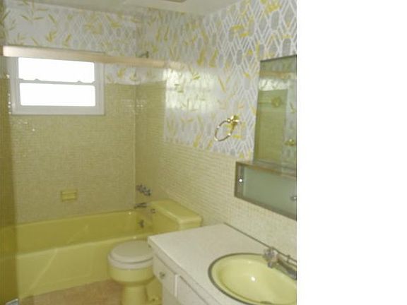 5th image of 3660 NW 28th Ct