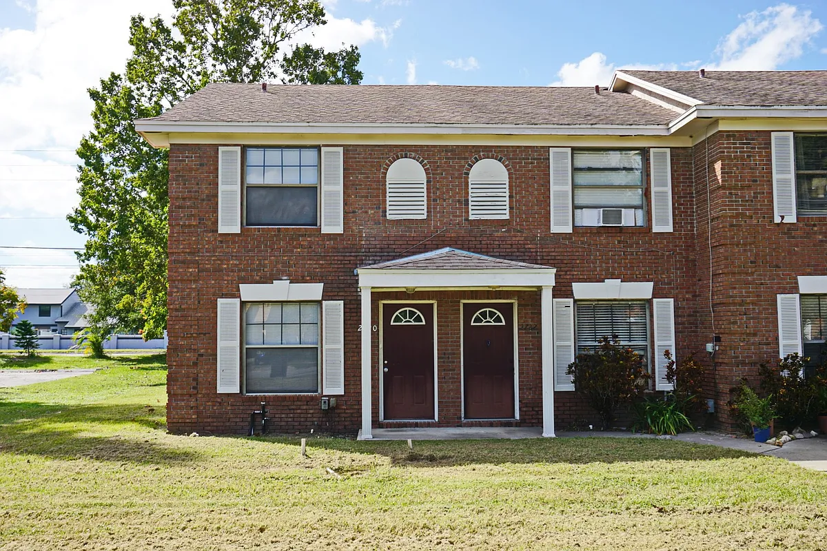 Building Photo - 2720 Gray Fox Ln